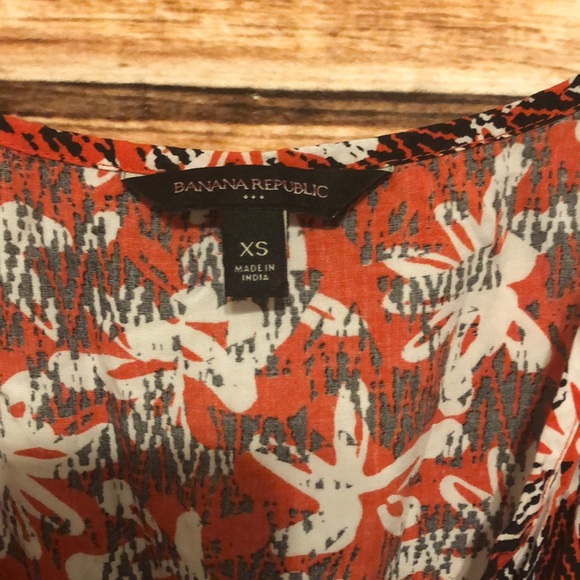 3/20 Banana Republic• orange and white romper - Picture 2 of 7